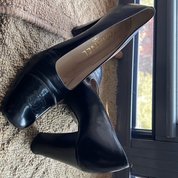 Chanel Heels Black Leather Tip Black Patent Leather with CC - Picture 1 of 6